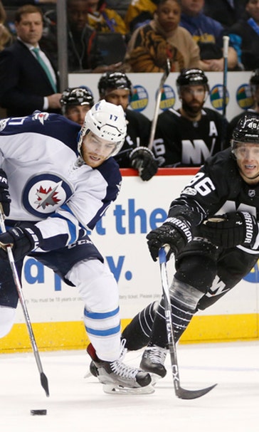 Little scores twice, Hellebuyck solid as Jets beat Isles 4-2 (Mar 16, 2017)